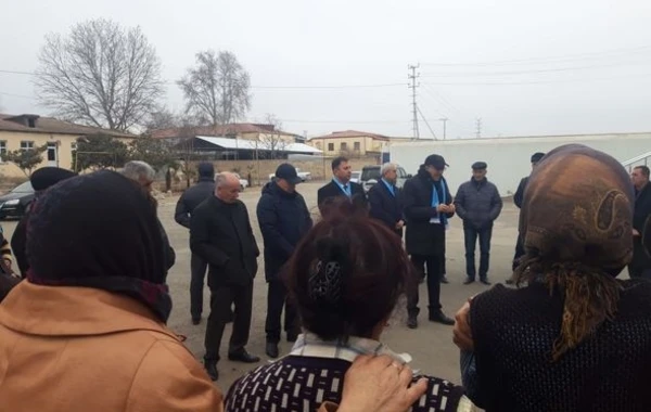Nizami Səfərov seçiciləri ilə görüşlərini davam etdirir - FOTO