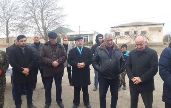Nizami Səfərov seçiciləri ilə görüşlərini davam etdirir - FOTO