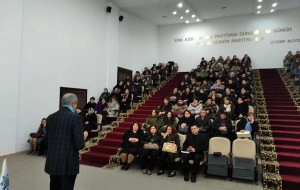 Nizami Səfərov seçiciləri ilə görüşlərini davam etdirir - FOTO