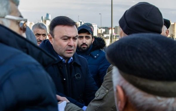 Elnur Allahverdiyev vətəndaşlarla bir arada - FOTO