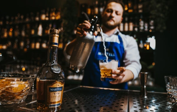 Bakı Martell Konyak evindən şam yeməyi - FOTO