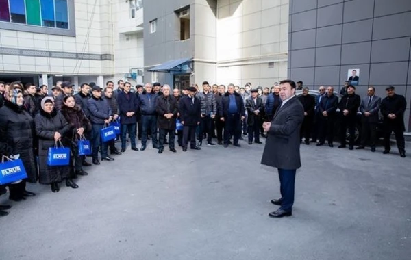 Эльнур Аллахвердиев продолжает проводить встречи с избирателями - ФОТО