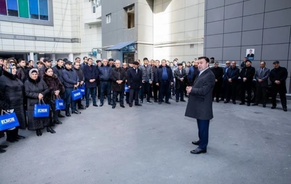Elnur Allahverdiyev seçiciləri ilə görüşlərini davam etdirir - FOTO