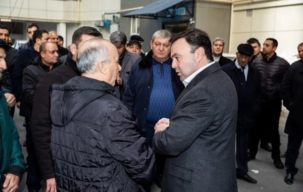 Эльнур Аллахвердиев продолжает проводить встречи с избирателями - ФОТО