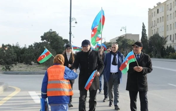 Гюльмирза Джавадов продолжает встречаться с избирателями - ФОТО