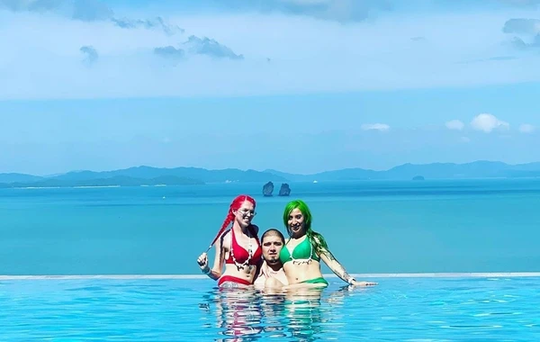 Две невесты вышли замуж за одного жениха - ФОТО