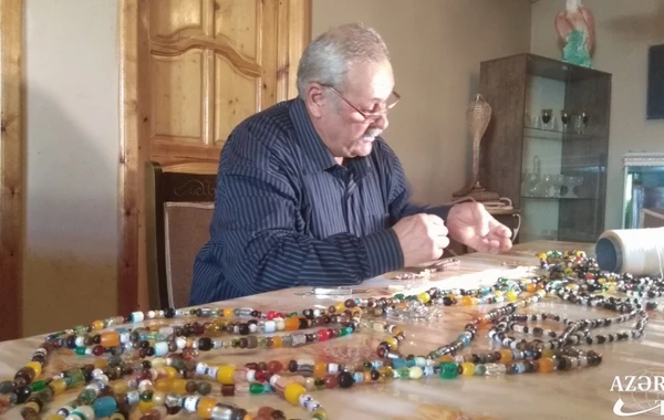 Tovuz sakini düzəltdiyi təsbehlə “Ginnesin rekordlar kitabı”na düşmək istəyir - VİDEO