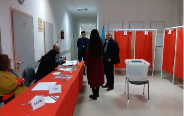 AŞPA nümayəndə heyəti seçkiləri müşahidəyə başlayıb – FOTO