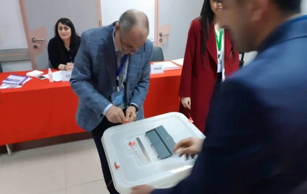 AŞPA nümayəndə heyəti seçkiləri müşahidəyə başlayıb – FOTO