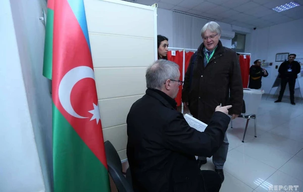 AŞPA nümayəndə heyəti seçkiləri müşahidəyə başlayıb – FOTO