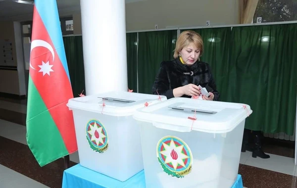 Gəncədə səsvermə prosesi davam edir - FOTO