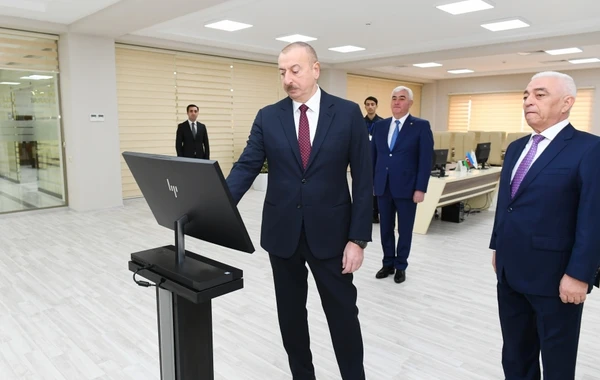 Ильхам Алиев на открытии подстанции "Дюбенди" - ФОТО
