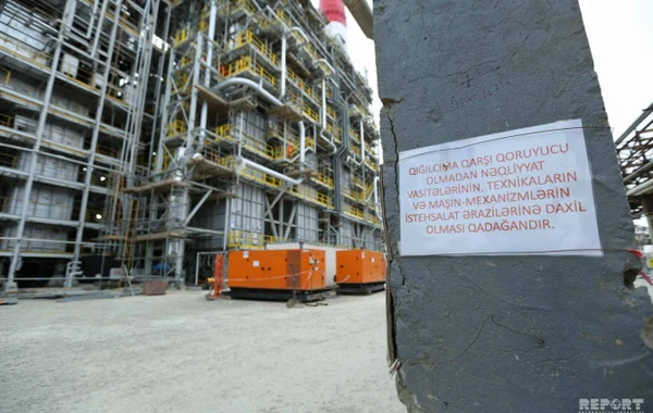 Названа дата завершения строительства новой установки на заводе SOCAR - ФОТО