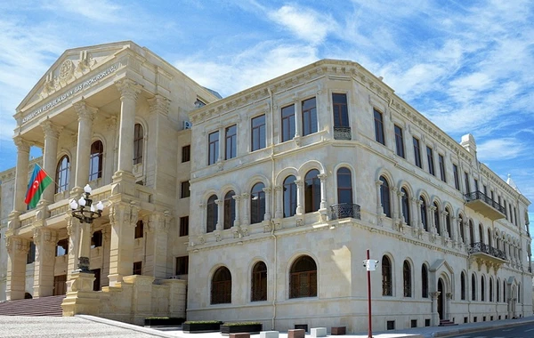 8 prokurorluq əməkdaşı vəzifəsindən azad edilib