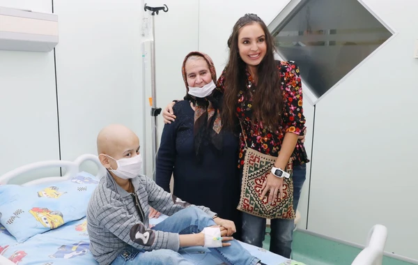 Лейла Алиева встретилась с детьми, страдающими онкологическими заболеваниями - ФОТО
