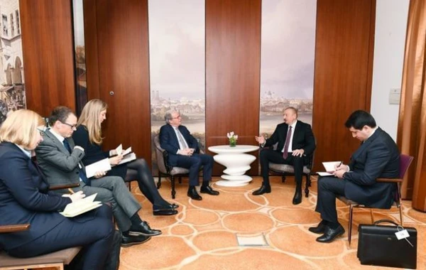 Состоялась встреча Президента Азербайджана с исполнительным директором Всемирного банка - ФОТО