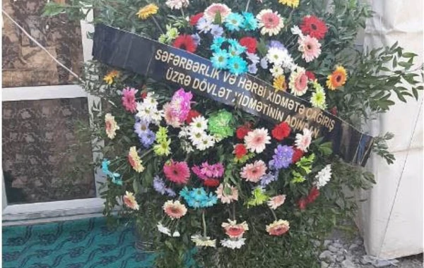 Проходит церемония прощания с шехидом азербайджанской армии - ФОТО
