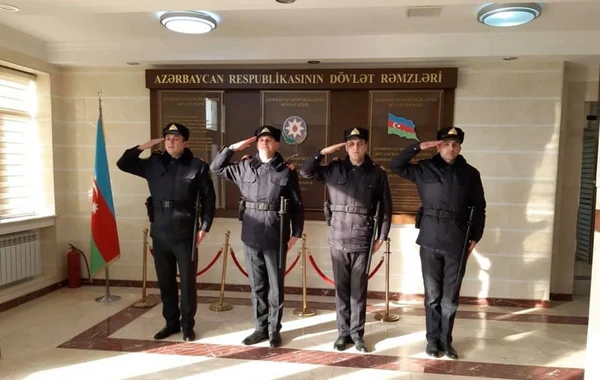 Bakı polisi “Əsgərə salam” aksiyasına qoşuldu - FOTO