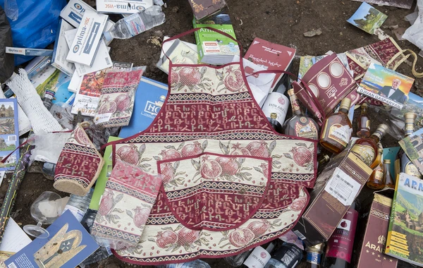 Bakıda Ermənistan məhsulları yandırıldı - FOTO