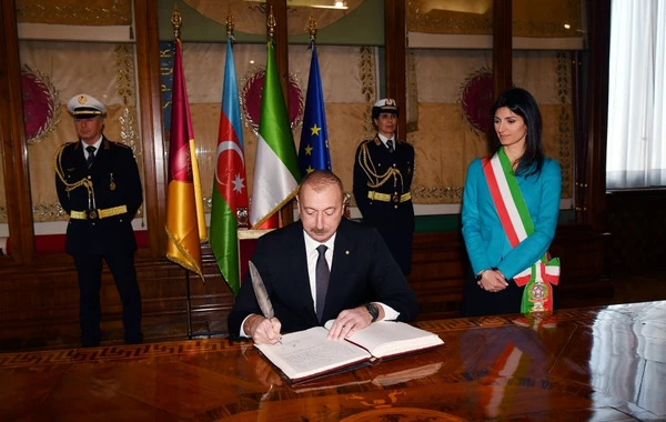Prezident İlham Əliyev Romanın meri ilə görüşüb - FOTO