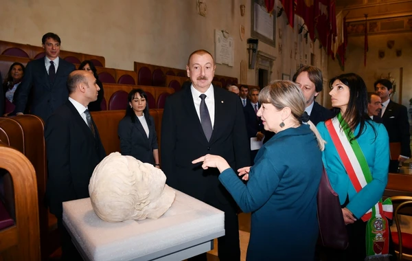 Prezident İlham Əliyev Romanın meri ilə görüşüb - FOTO