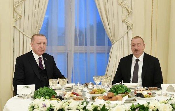 Türkiyə Prezidenti Rəcəb Tayyib Ərdoğanın şərəfinə ziyafət verilib - FOTO