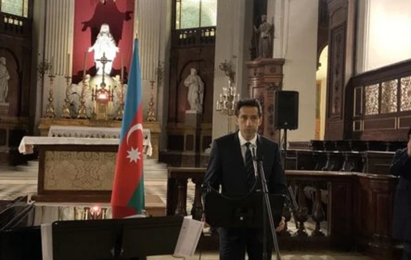 Память жертв Ходжалинского геноцида почтили в Париже - ФОТО
