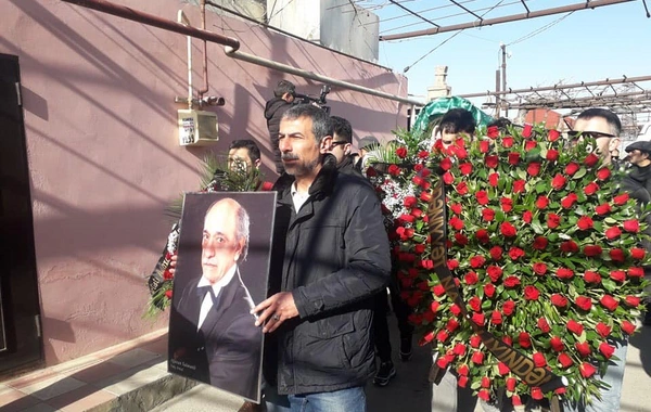 Xalq artistinin dəfnindən - FOTO
