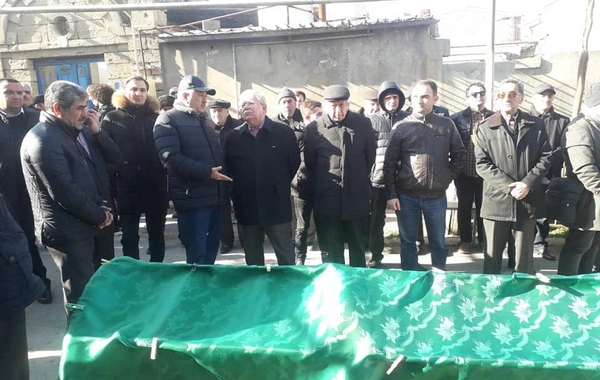 Xalq artistinin dəfnindən - FOTO