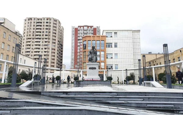 Şah İsmayıl Xətainin heykəlinin yeri dəyişdirildi - SƏBƏB