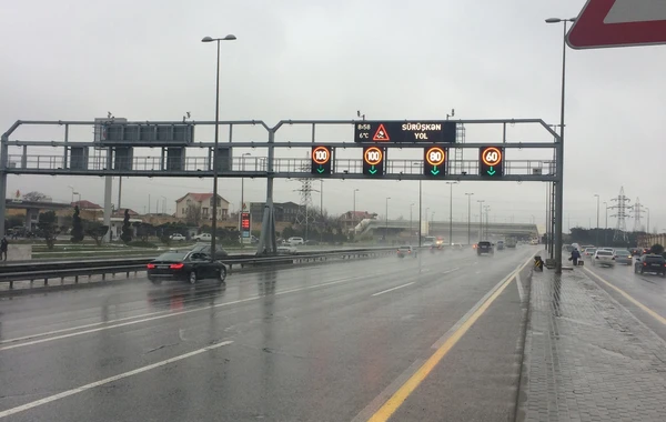 Bakının avtomagistrallarında sürət həddi endirildi