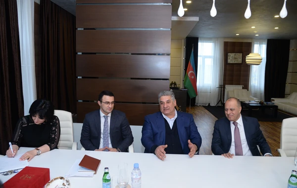 Nazirdən beynəlxalq şahmat turnirinin 14 yaşlı qalibinə sponsor müjdəsi - FOTO