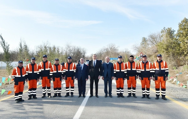 Prezident Daş Salahlı-Ürkməzli-Dəmirçilər avtomobil yolunun açılışında iştirak edib - FOTO