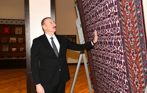 İlham Əliyev “Azərxalça” ASC-nin Tovuz filialının fəaliyyəti ilə tanış olub - FOTO