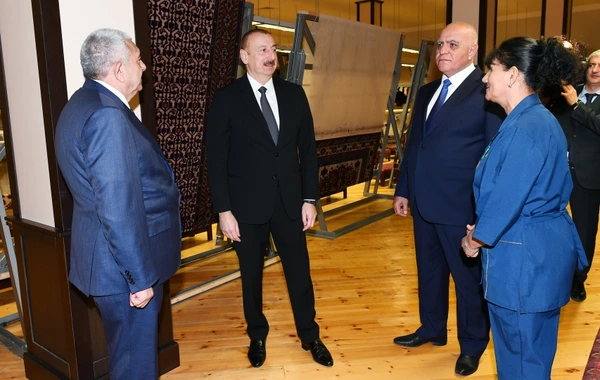 İlham Əliyev “Azərxalça” ASC-nin Tovuz filialının fəaliyyəti ilə tanış olub - FOTO