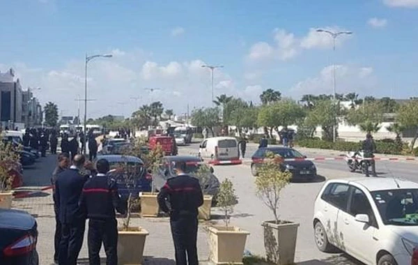 Tunisdəki ABŞ səfirliyinin yanında partlayış - Yaralılar var