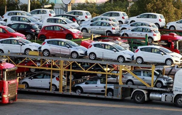 Türkiyə Azərbaycana avtomobil ixracını artırıb