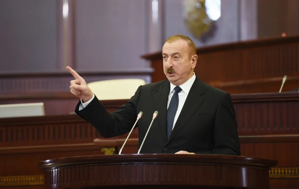 Prezidentin iştirakı ilə Milli Məclisin yeni tərkibdə ilk iclası başladı
