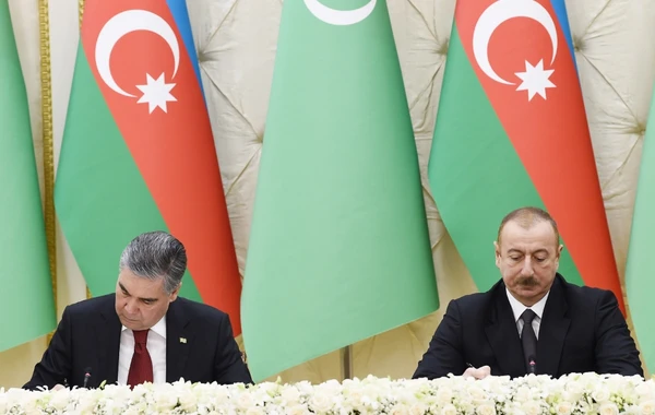 Azərbaycan və Türkmənistan arasında bir sıra sənəd imzalanıb - FOTO