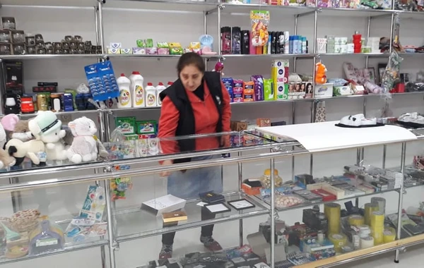 Tovuzda bir gecədə mağaza və dəftərxana ləvazimatları mağazası yarıldı - FOTO