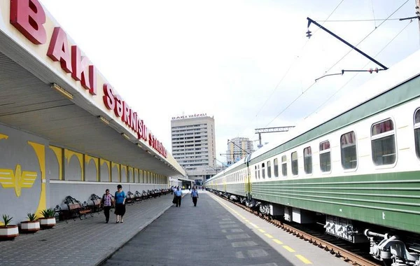 Bakı-Tbilisi qatarlarının hərəkətinə məhdudiyyət qoyuldu