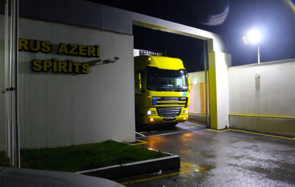 Azərbaycanda daha bir müəssisədə tibbi spirt istehsalına başlandı - FOTO