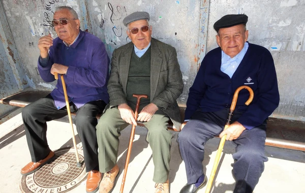 Azərbaycanda 65 yaşdan yuxarı şəxslərə göstəriləcək xidmətlər açıqlandı