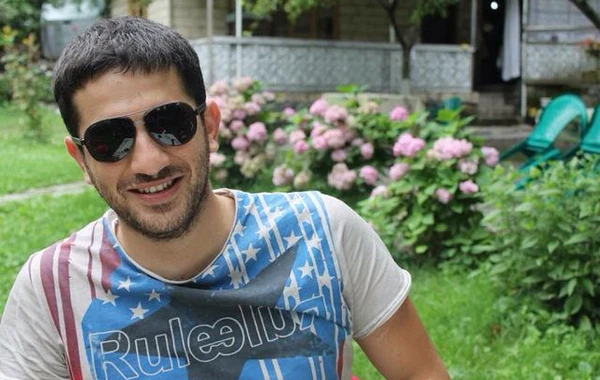 Şamaxıda avtomobil dirəyə çırpıldı, sürücü öldü - FOTO