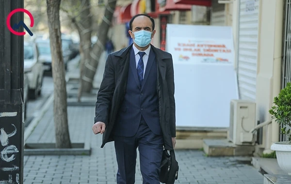Küçəyə çıxmağa qadağa qoyulsa da... - FOTO
