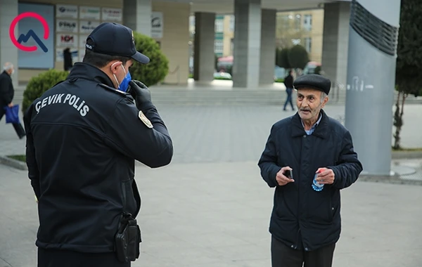 Küçəyə çıxmağa qadağa qoyulsa da... - FOTO