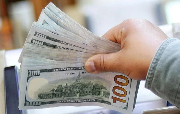 Rubl dollar qarşısında ucuzlaşır - Qonşu ölkələrdə MƏZƏNNƏLƏR