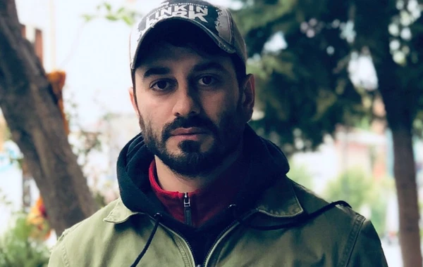 Azərbaycanlı aktyor koronavirusa yoluxduğunu təsdiqlədi: "Bəli, yoluxmuşam" - FOTO