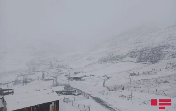 Şimal bölgəsinin dağlıq yaşayış məntəqələrinə qar yağıb - FOTO