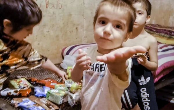 Könüllü gənclərdən ehtiyaclı ailələrə möhtəşəm dəstək – 2830 ailəyə ərzaq paylandı - FOTO